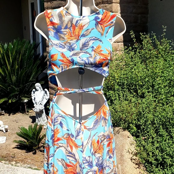 Lulu's Maxi Dress Wrap Tropical Ret $119πΊ - Picture 9 of 11